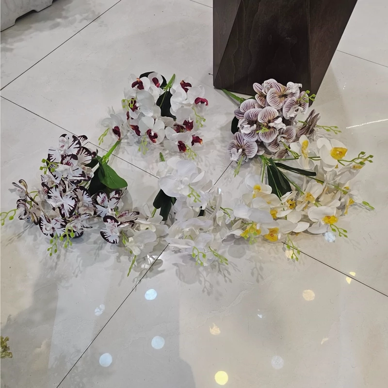 بوته ارکیده وارداتی کیفیت بالا لمسی 5بازو20گل